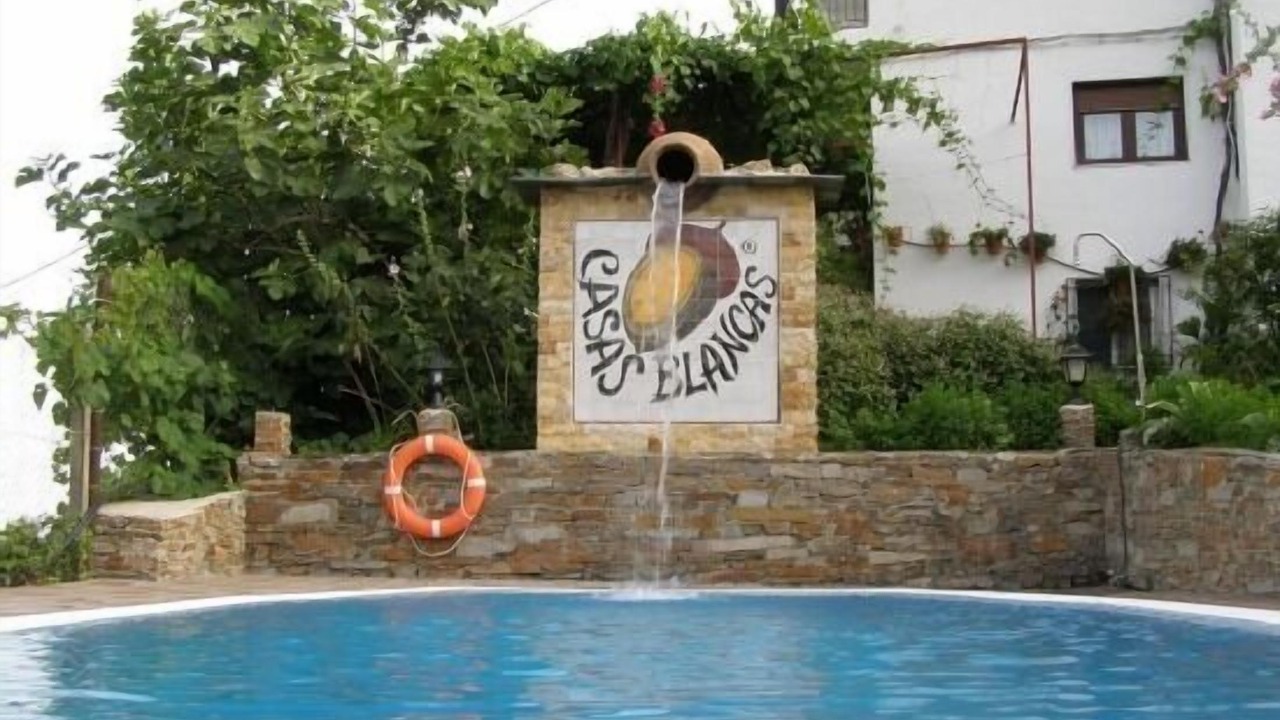 Photo of Outdoor in Mecina Bombaron