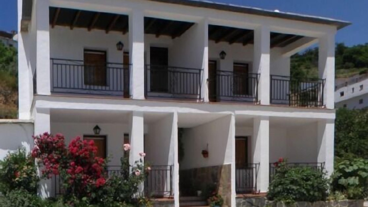 Photo of Outdoor in Mecina Bombaron