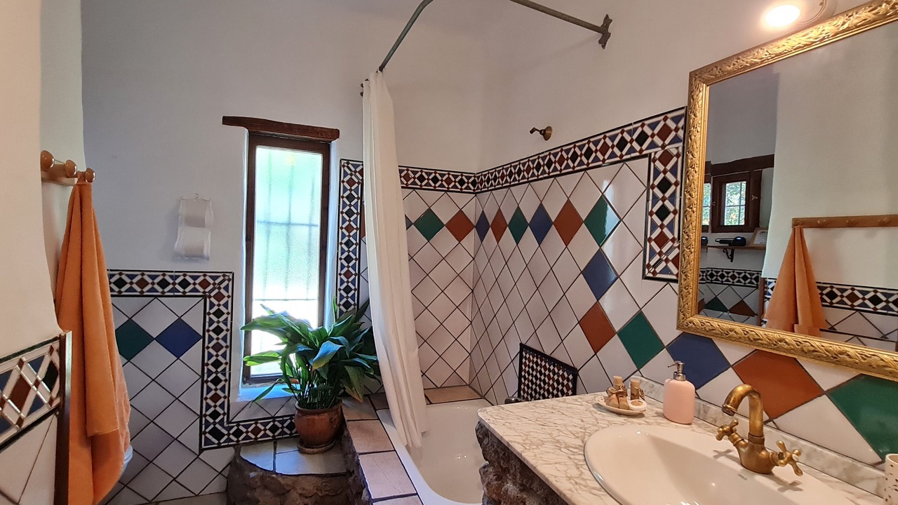 Photo of Bathroom in Orgiva