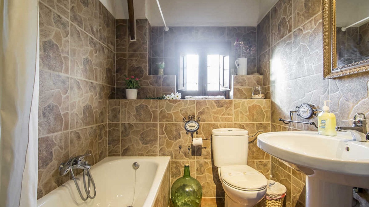 Photo of Bathroom in Escoznar