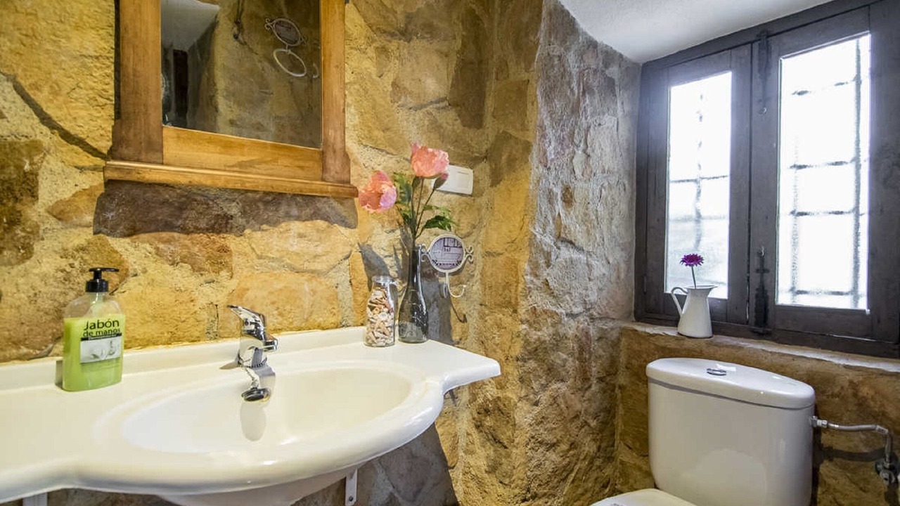 Photo of Bathroom in Escoznar