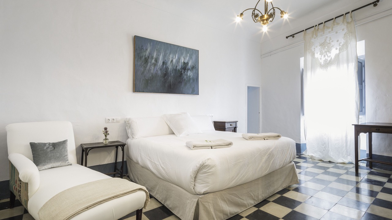 Photo of Bedroom in Zujaira