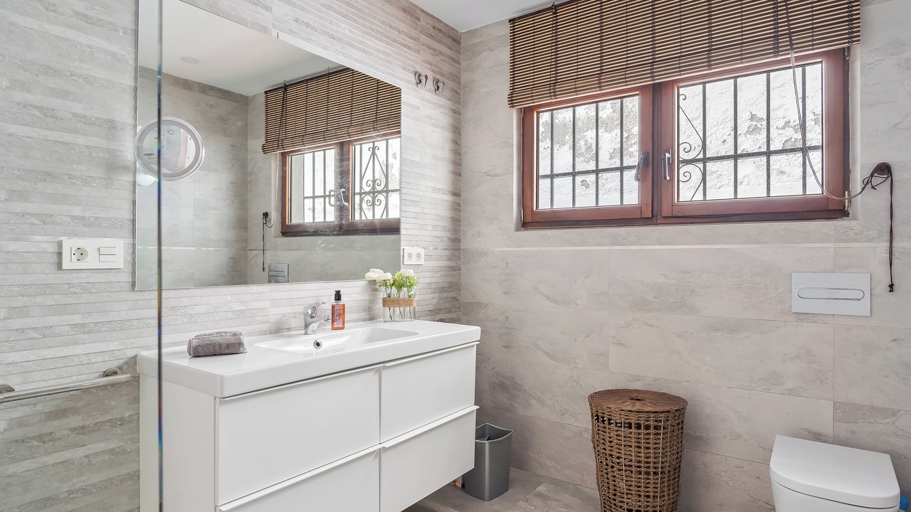Photo of Bathroom in Velilla-Taramay