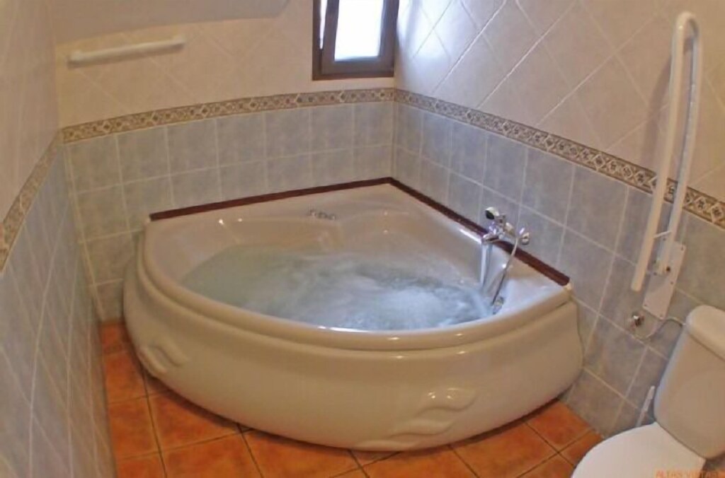 Photo of Bathroom in Mecina Bombaron