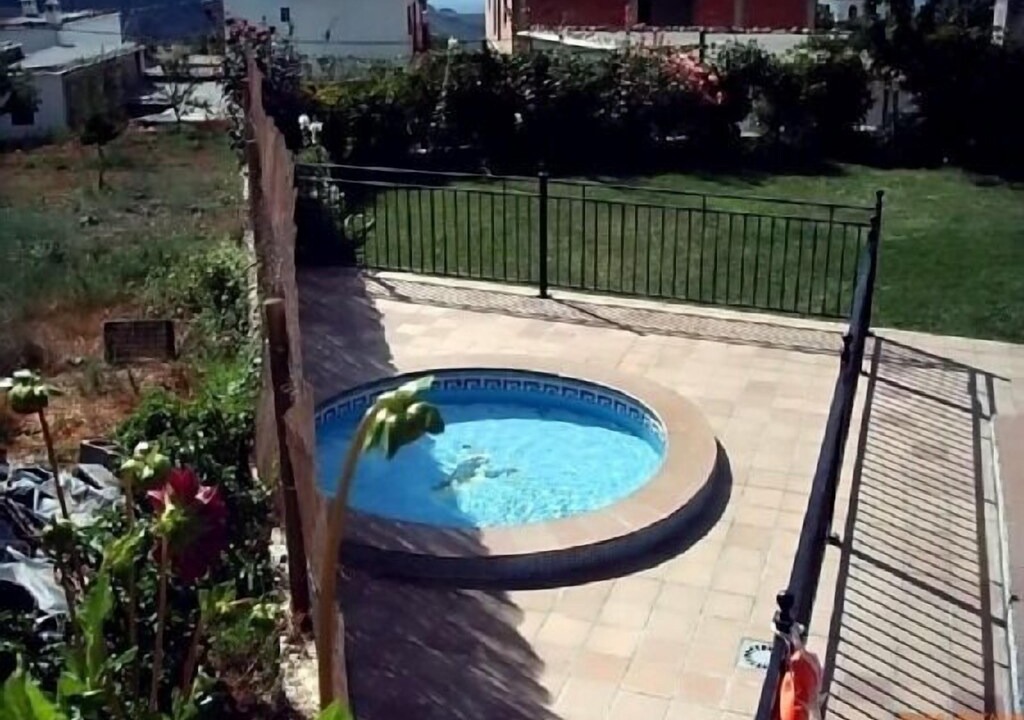 Photo of Outdoor in Mecina Bombaron