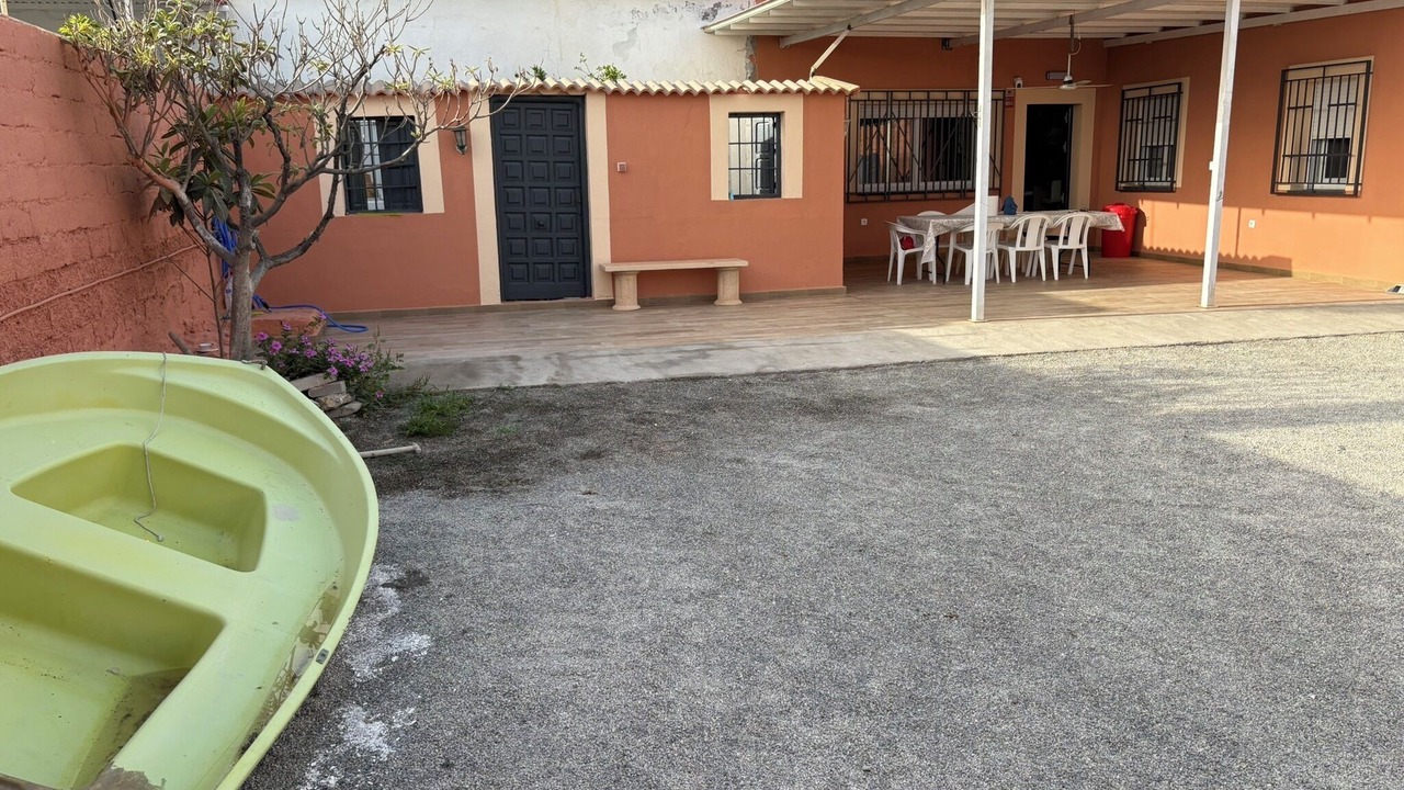Photo of Outdoor in Albunol
