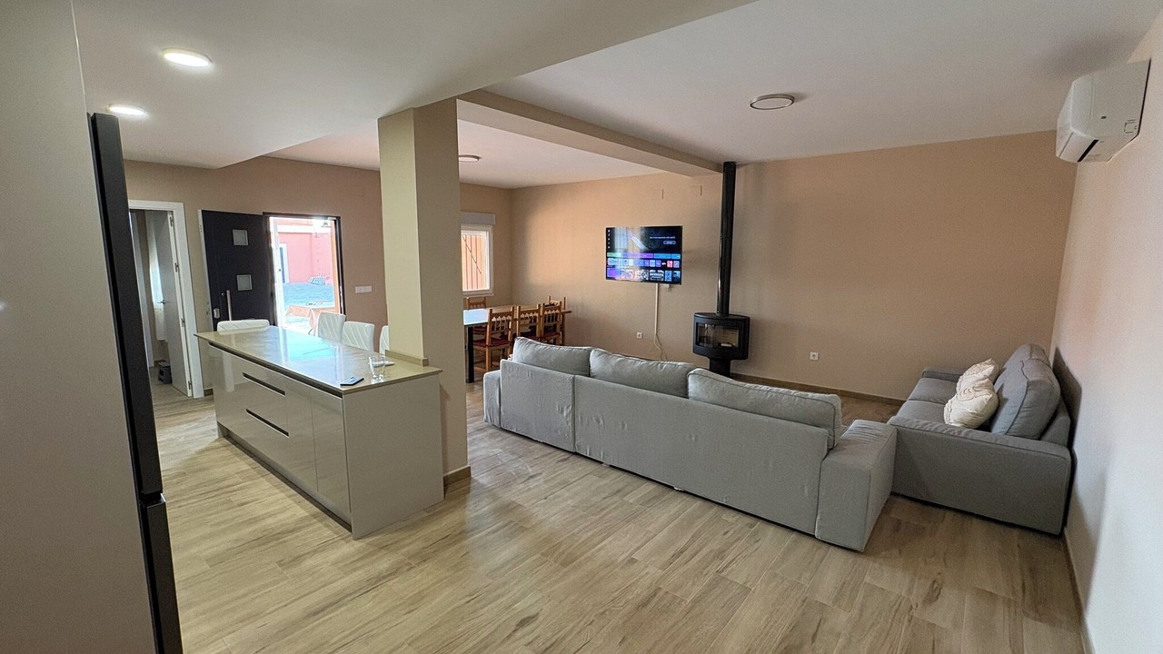 Photo of Livingroom in Albunol