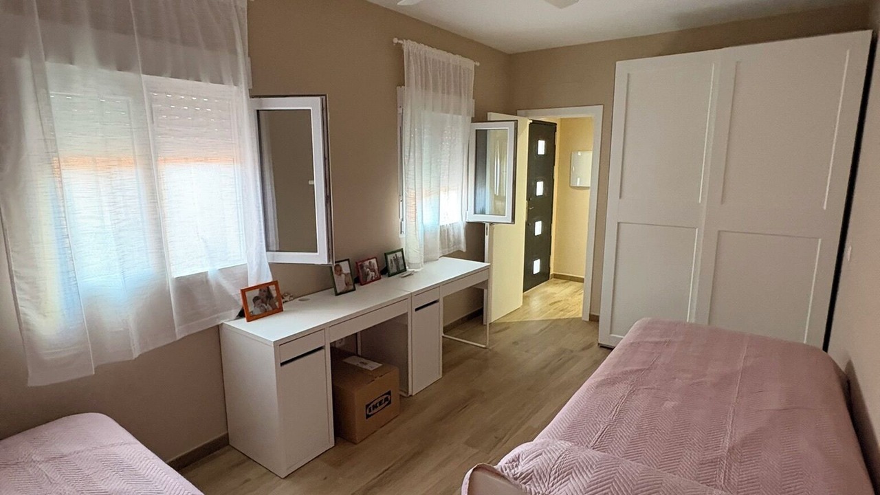 Photo of Bedroom in Albunol