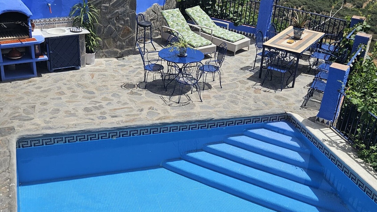 Photo of Outdoor in Pitres