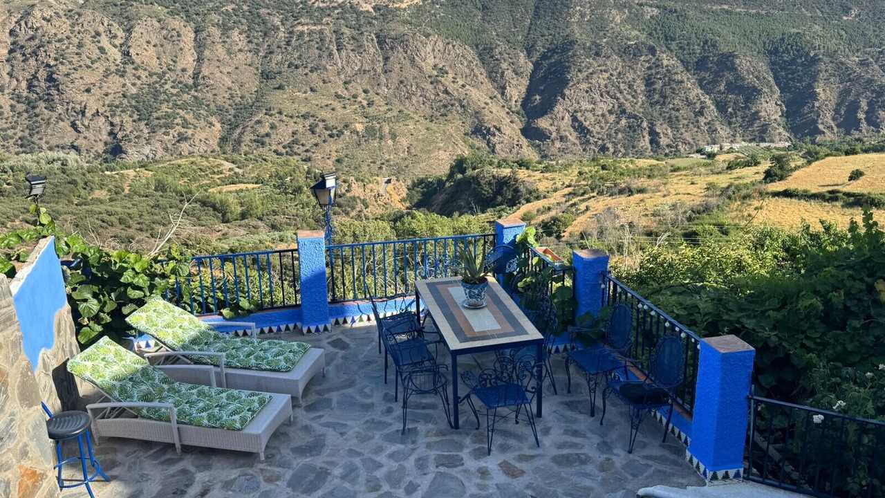 Photo of Outdoor in Pitres