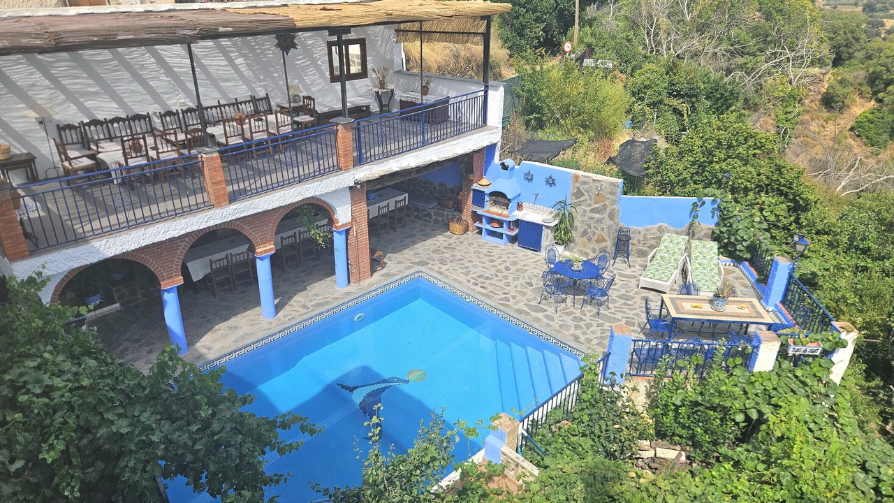 Photo of Outdoor in Pitres