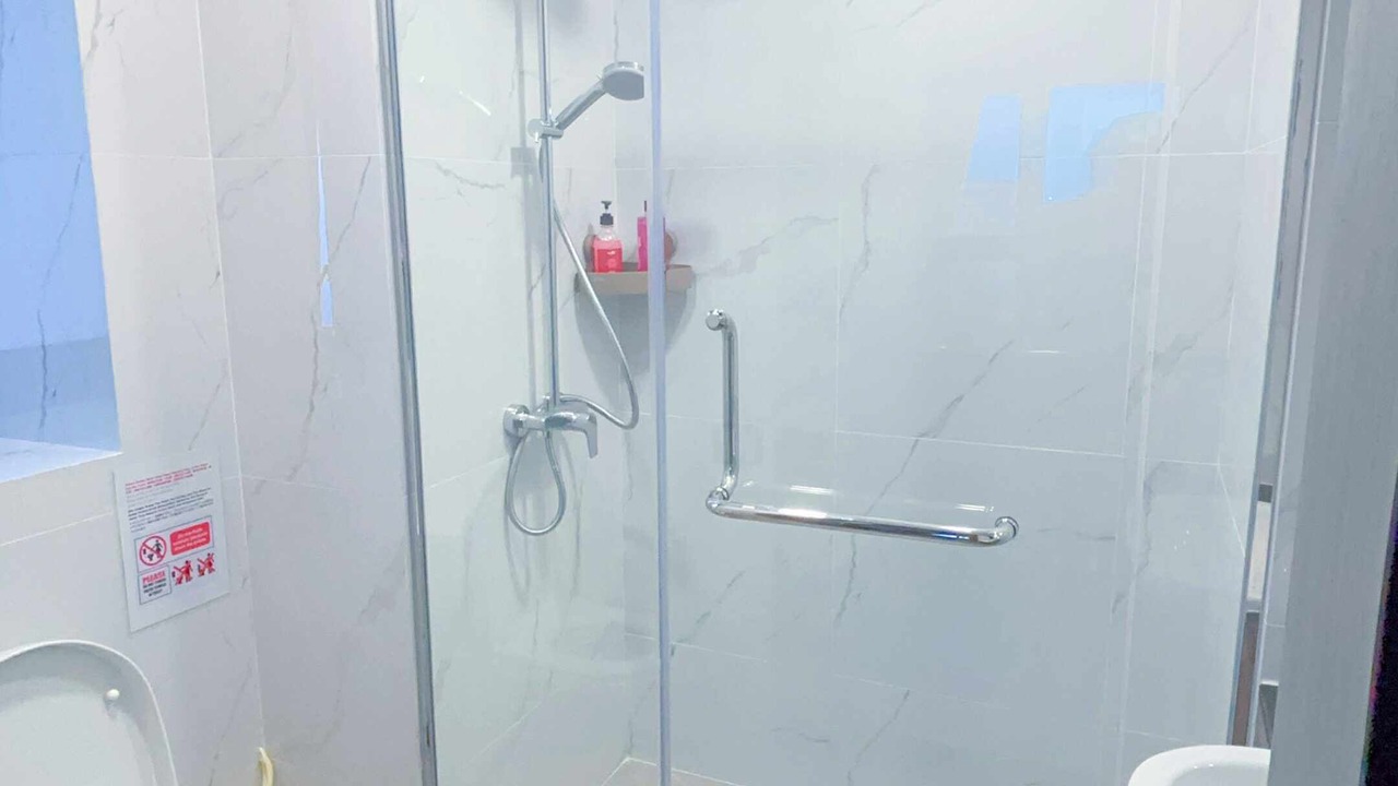 Photo of Bathroom in Imbi