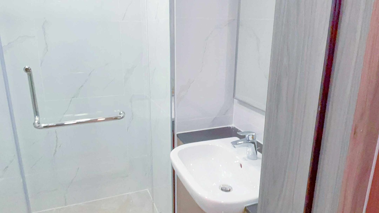 Photo of Bathroom in Imbi