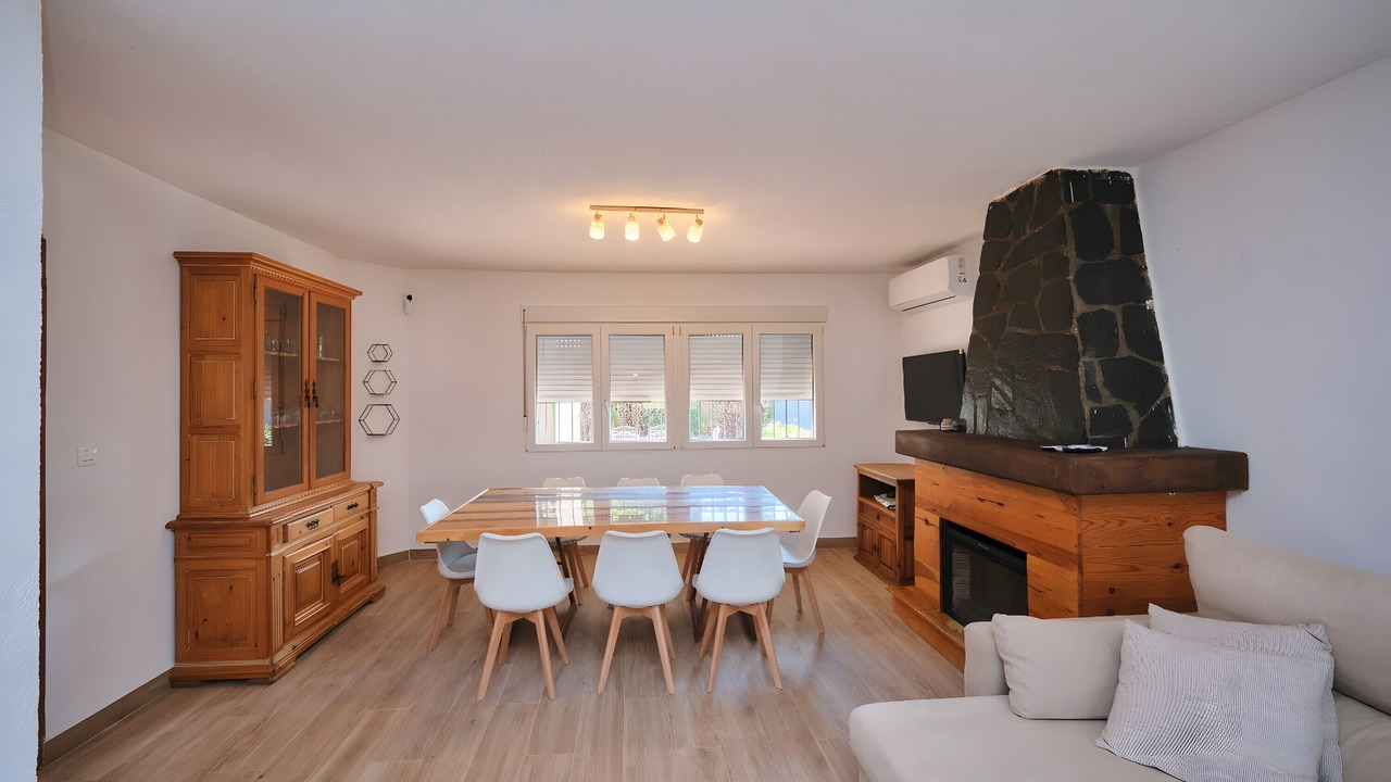 Photo of Livingroom in Gojar