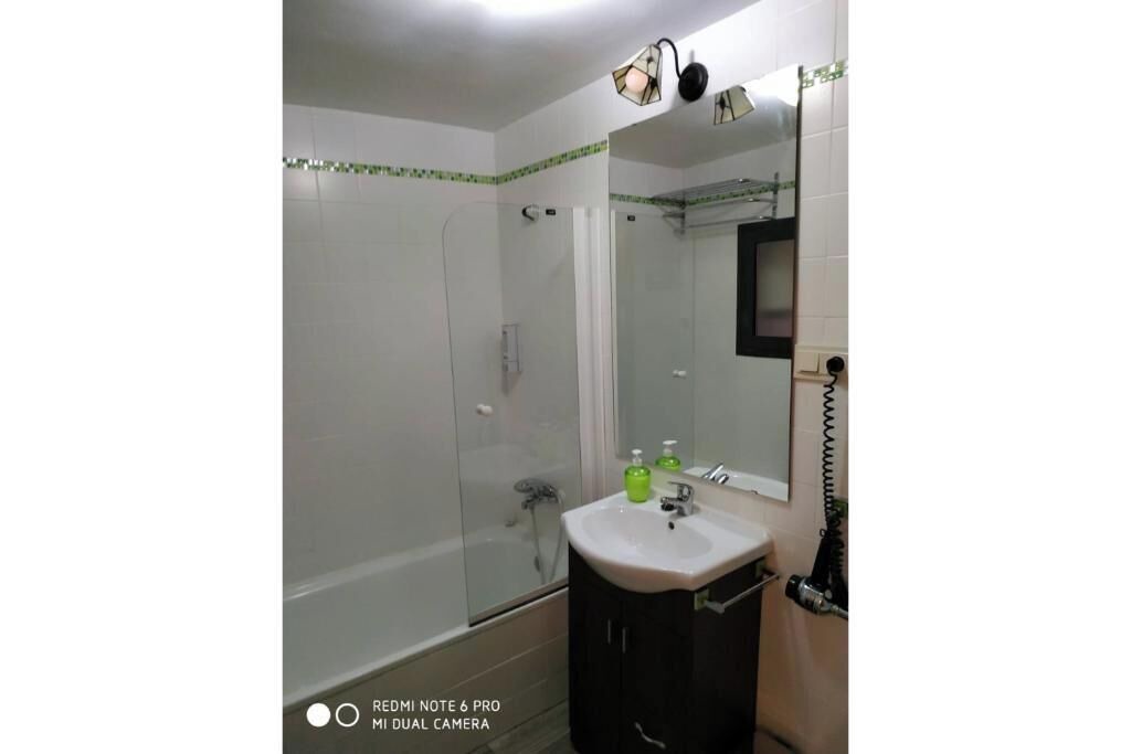 Photo of Bathroom in Niguelas