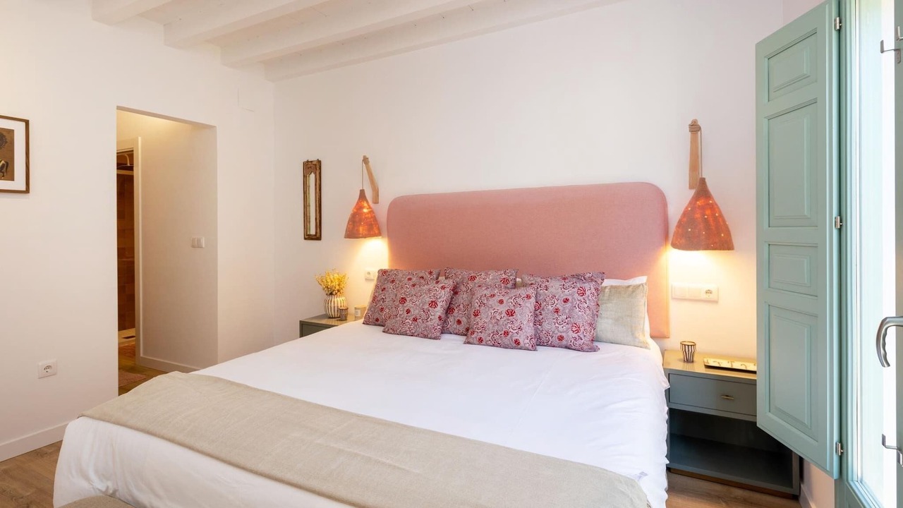 Photo of Bedroom in Central District