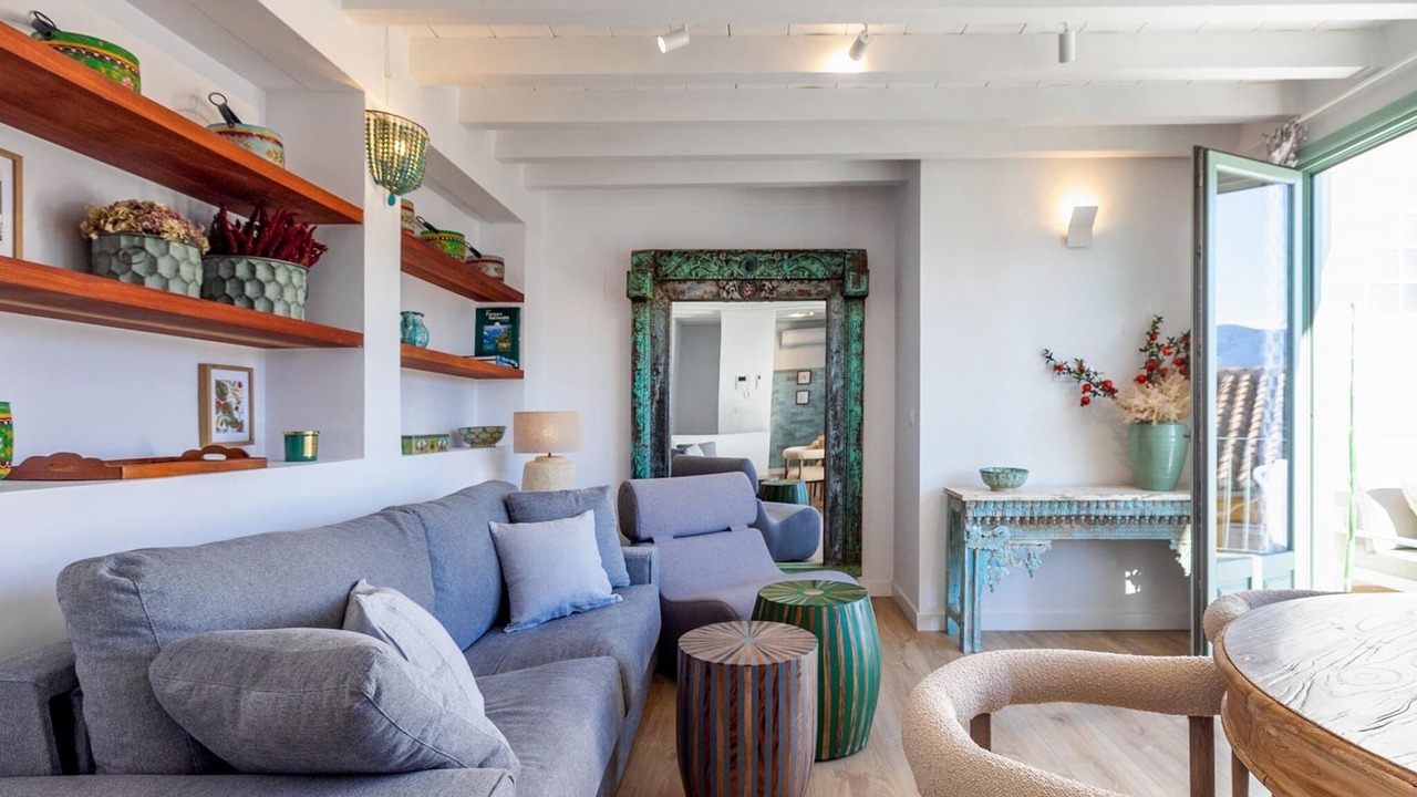Photo of Livingroom in Central District