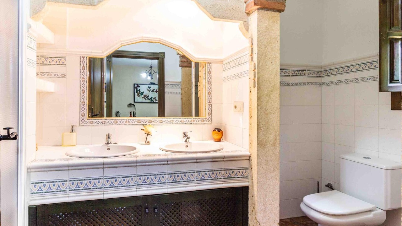 Photo of Bathroom in Niguelas