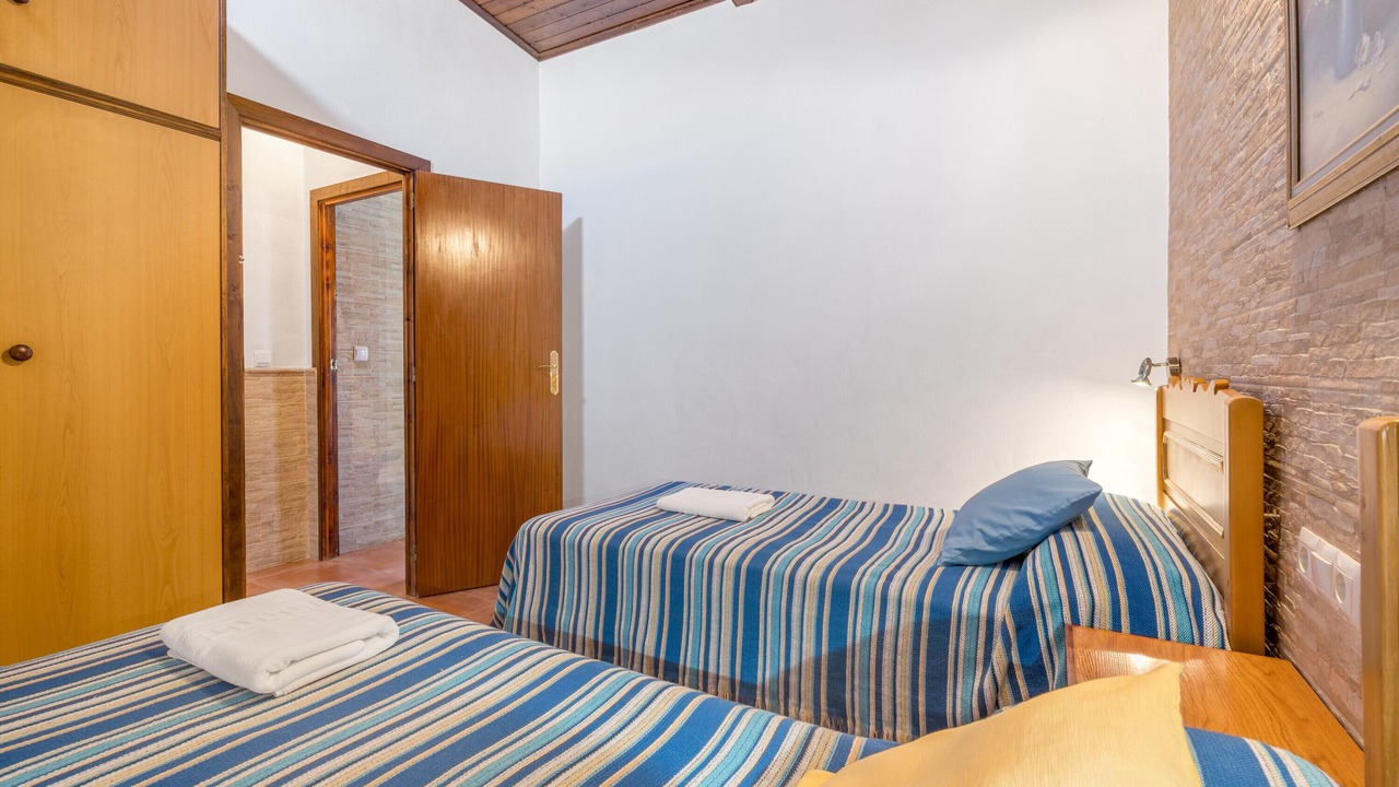 Photo of Bedroom in Cacin
