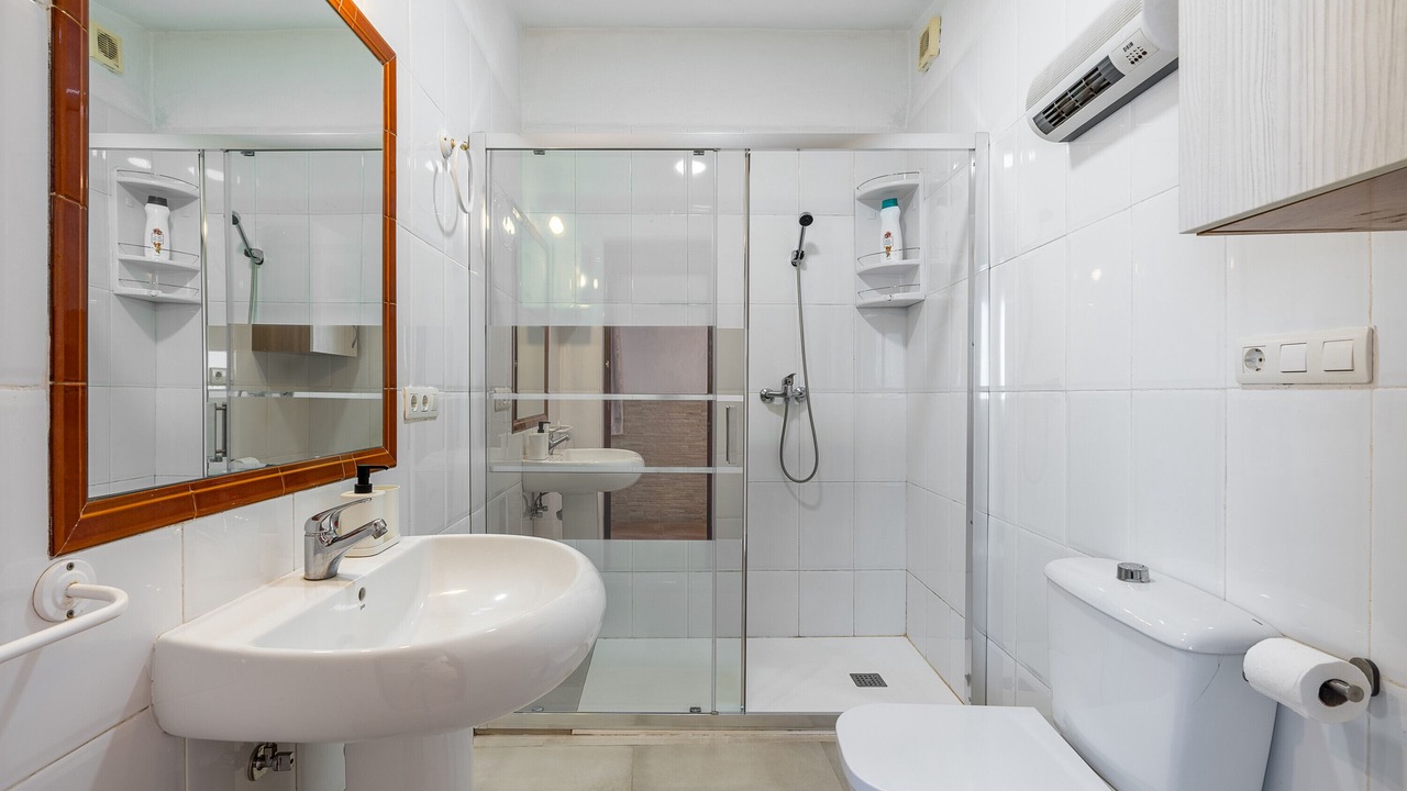 Photo of Bathroom in Cacin
