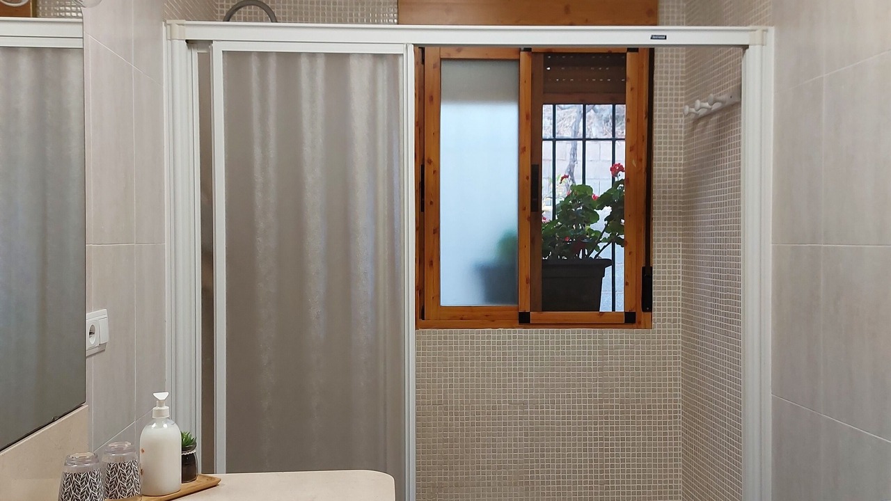 Photo of Bathroom in Albondon