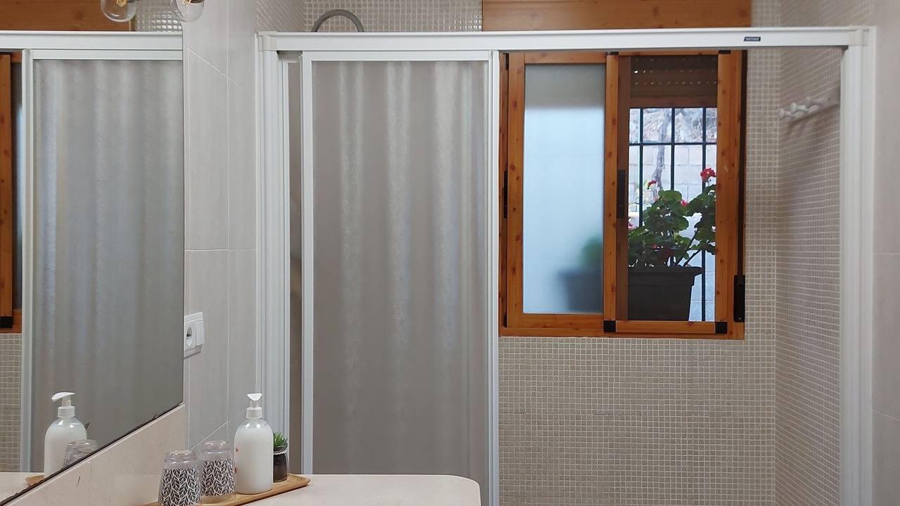 Photo of Bathroom in Albondon