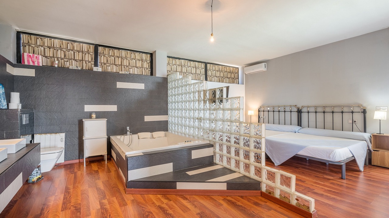 Photo of Bedroom in Baza