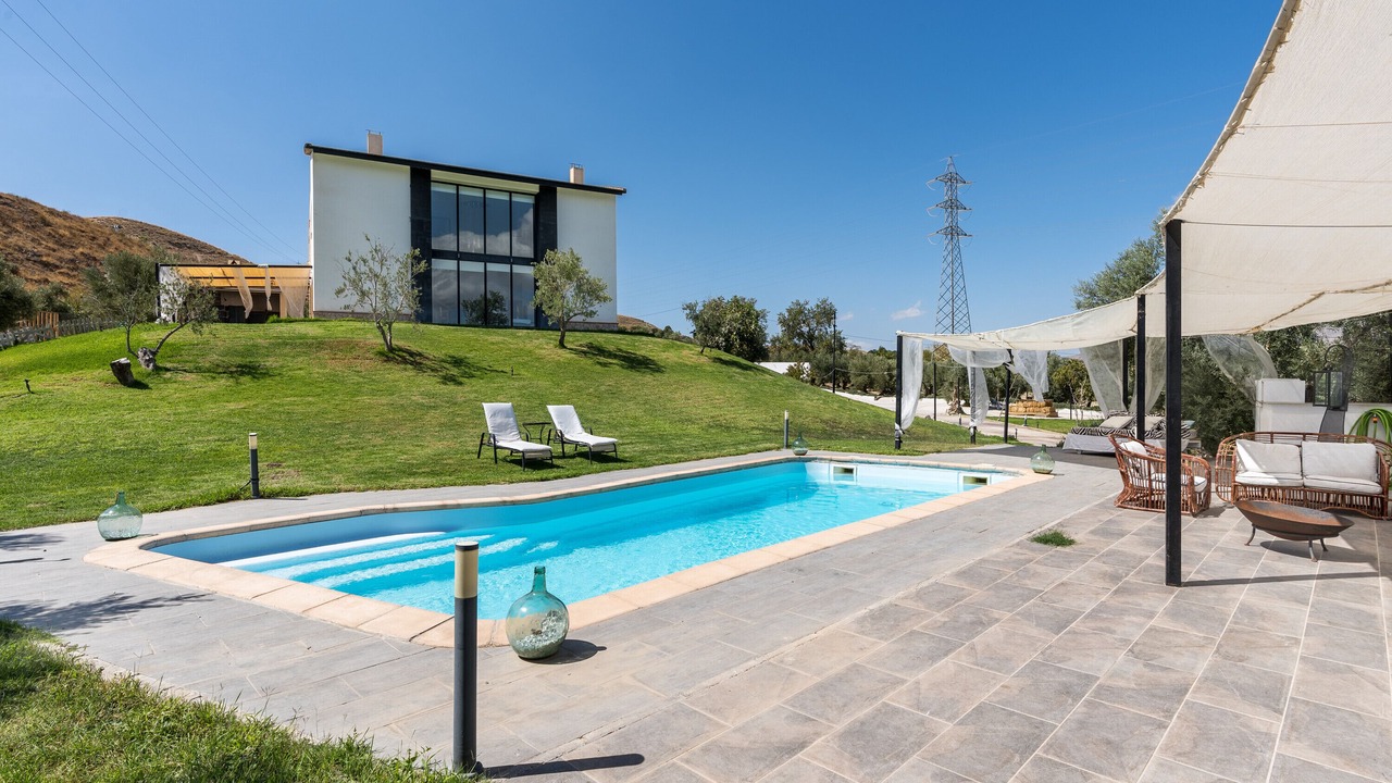 Photo of Outdoor in Baza