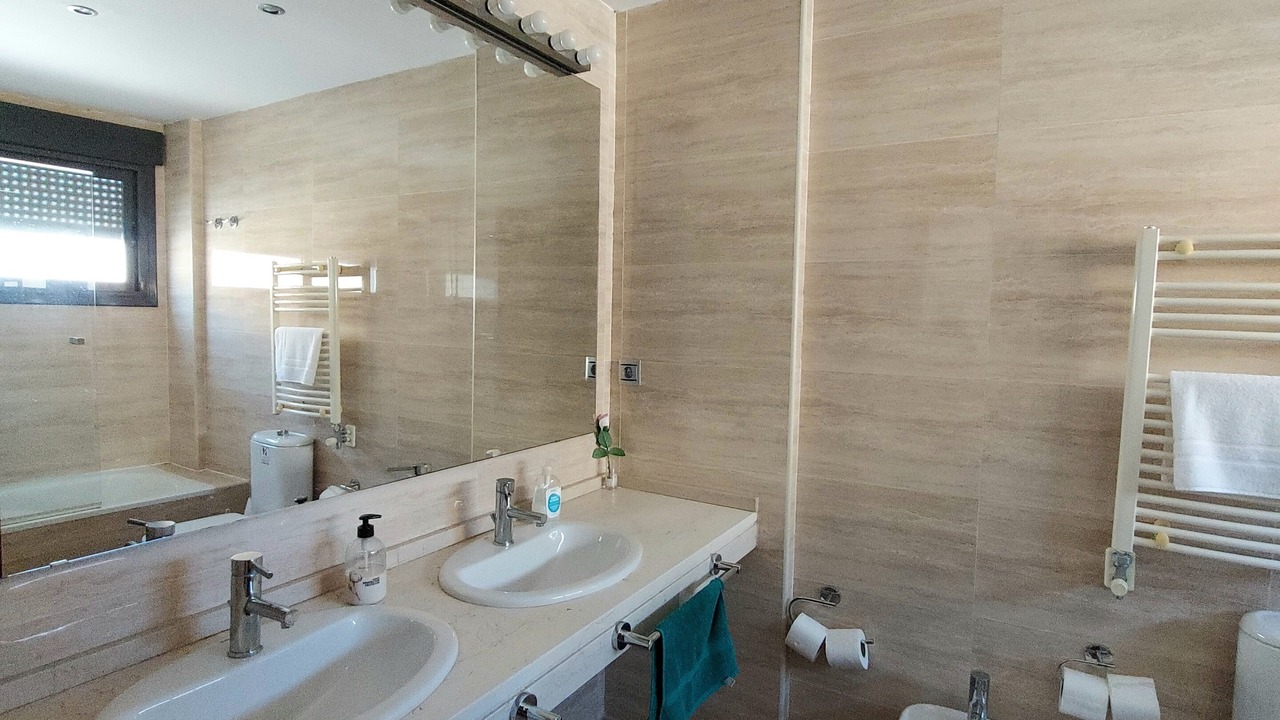 Photo of Bathroom in Genil