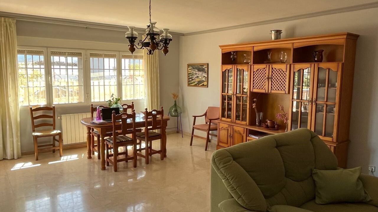 Photo of Livingroom in Policar