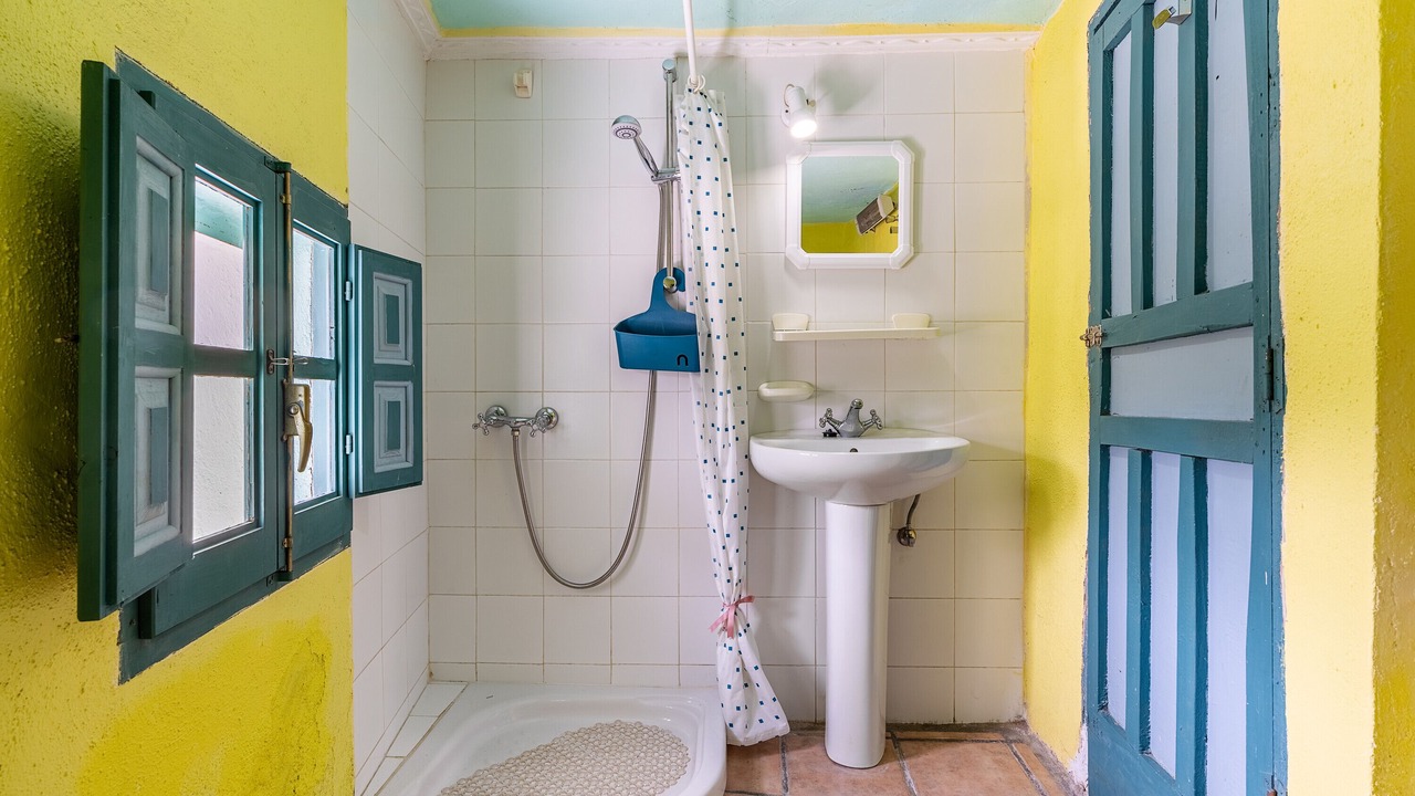 Photo of Bathroom in Orgiva