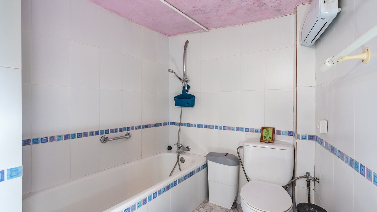 Photo of Bathroom in Orgiva