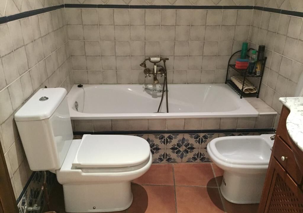 Photo of Bathroom in Conchar