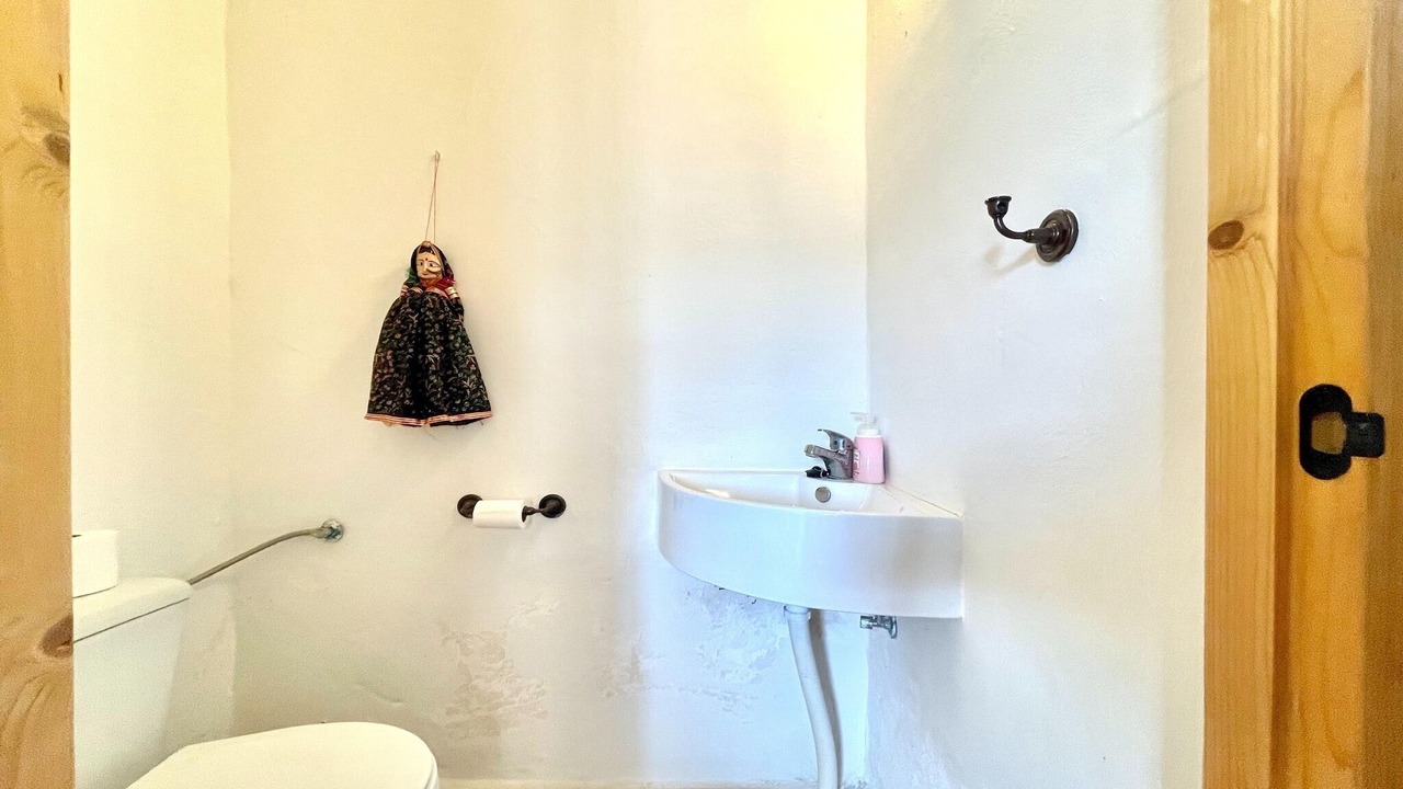 Photo of Bathroom in Cullar
