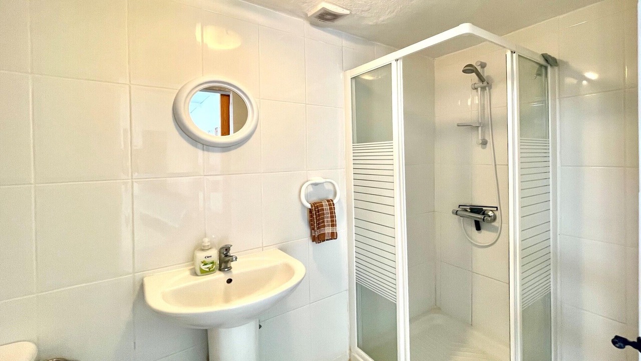 Photo of Bathroom in Cullar