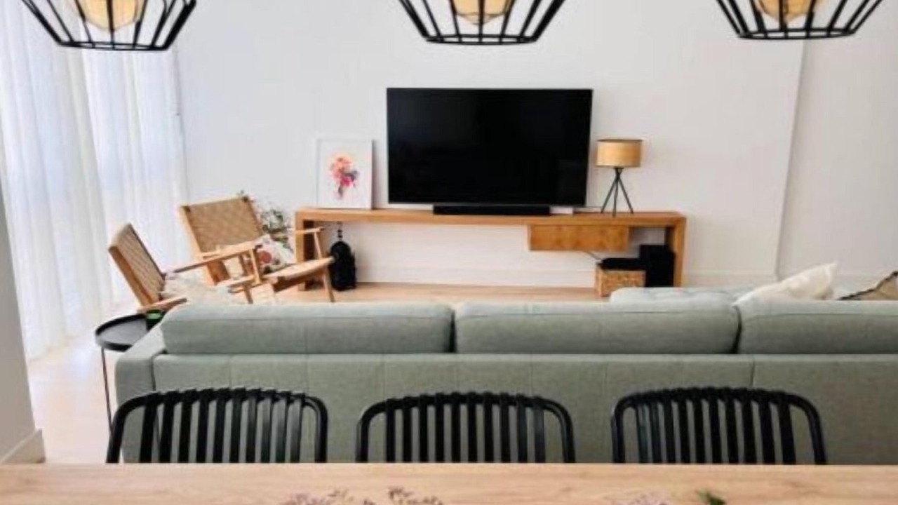 Photo of Livingroom in Central District