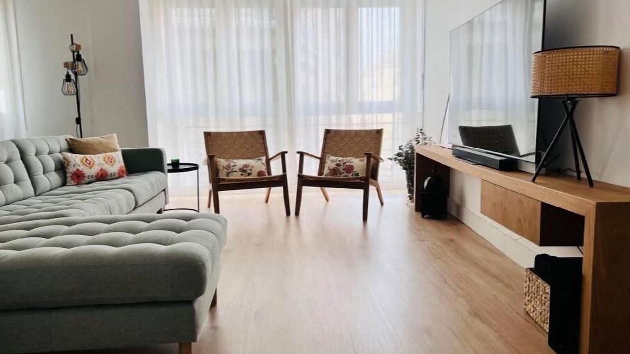 Photo of Livingroom in Central District