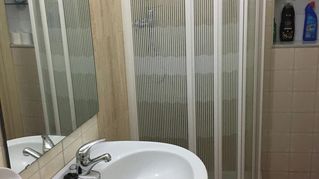 Photo of Bathroom in Albunol