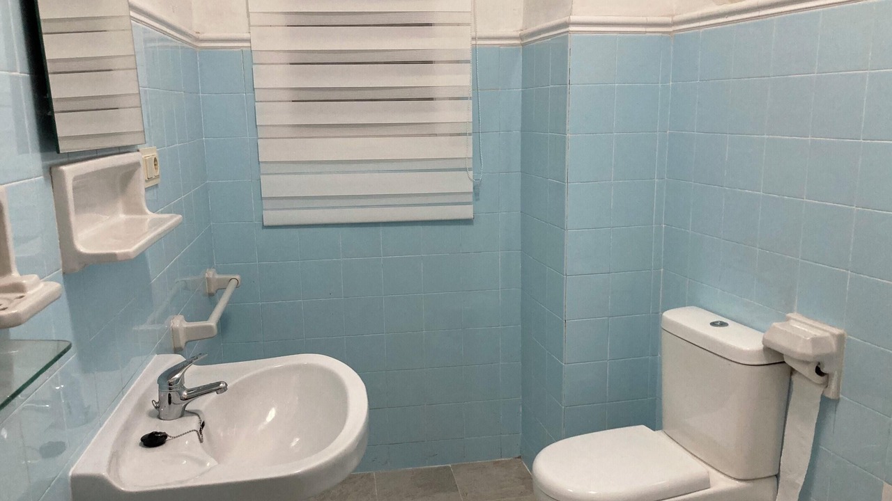 Photo of Bathroom in Albunol