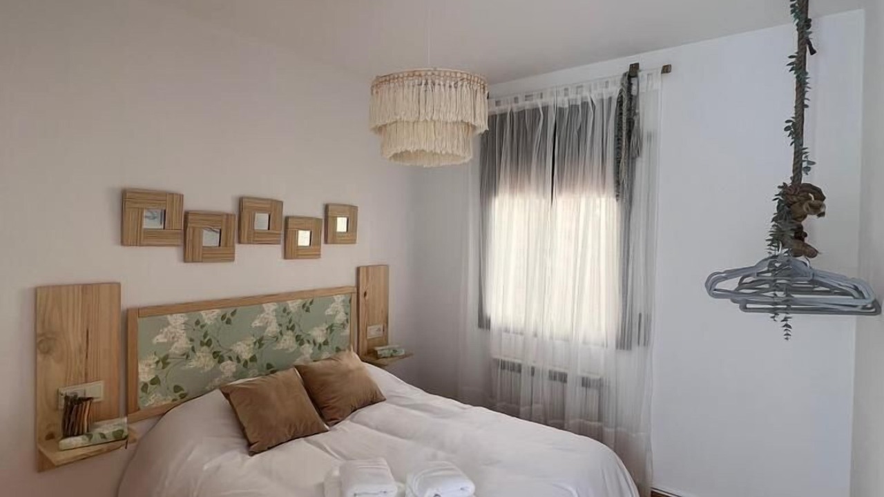 Photo of Bedroom in Lapeza