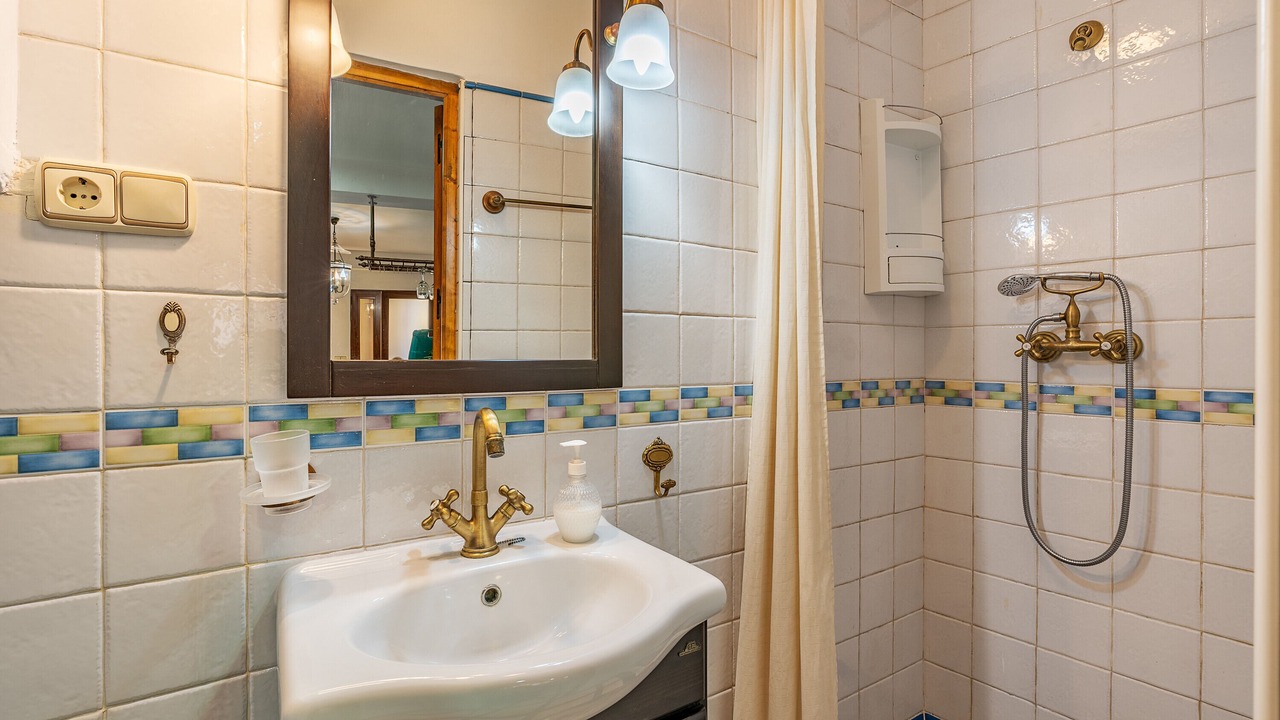 Photo of Bathroom in Niguelas