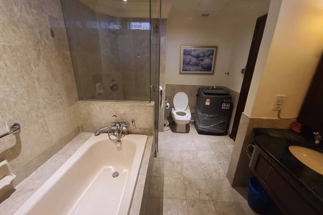 Photo of Bathroom in Imbi