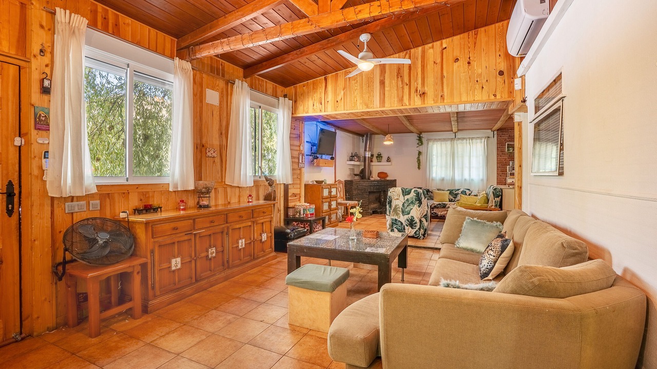 Photo of Livingroom in Dudar