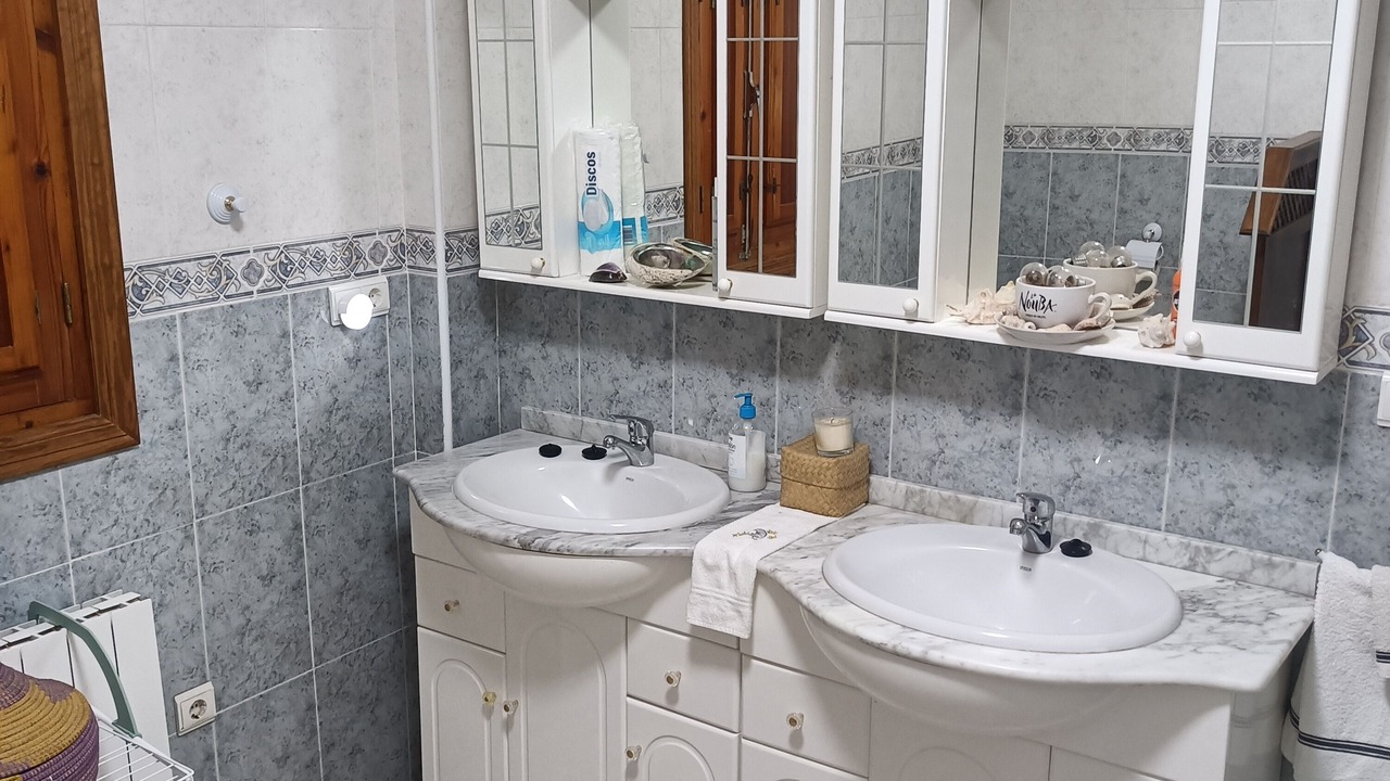 Photo of Bathroom in Bacor