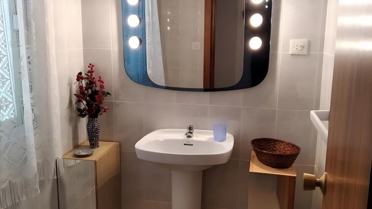 Photo of Bathroom in Rubite
