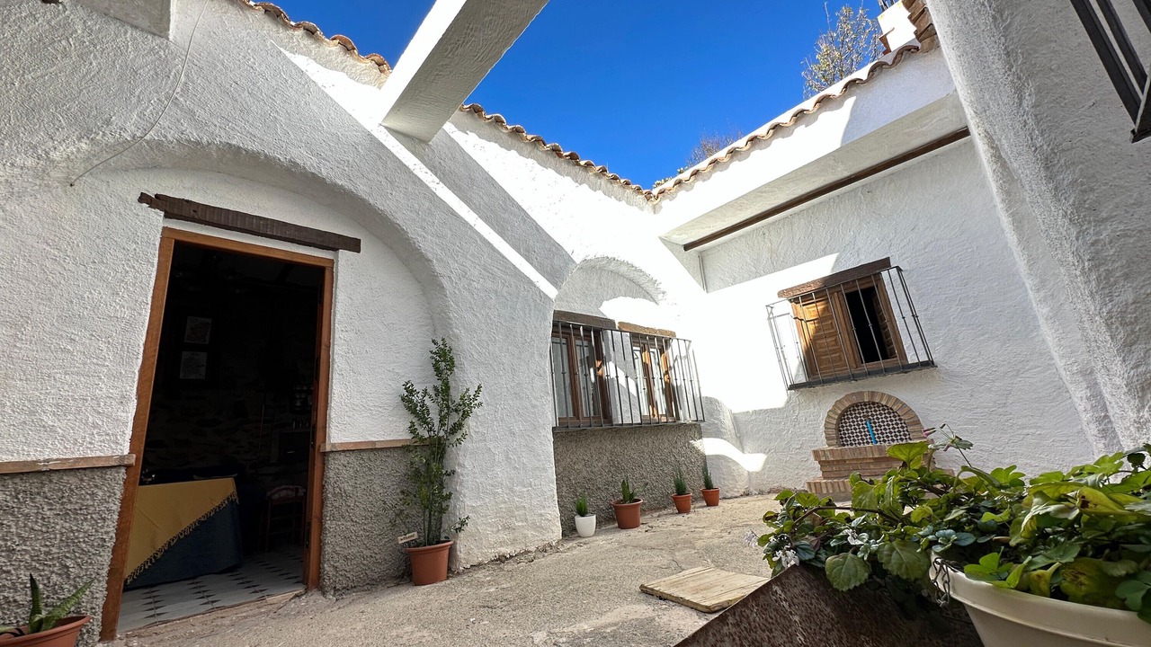 Photo of Patio Balcony in Rubite