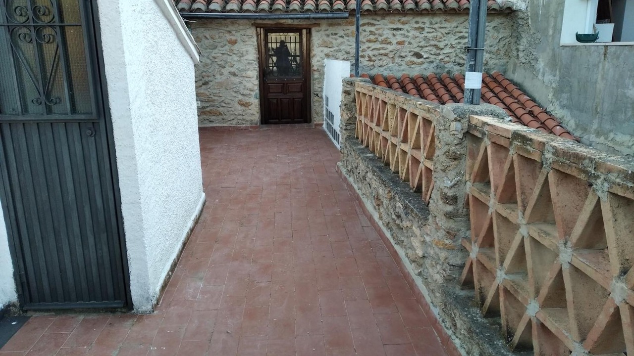 Photo of Outdoor in Rubite