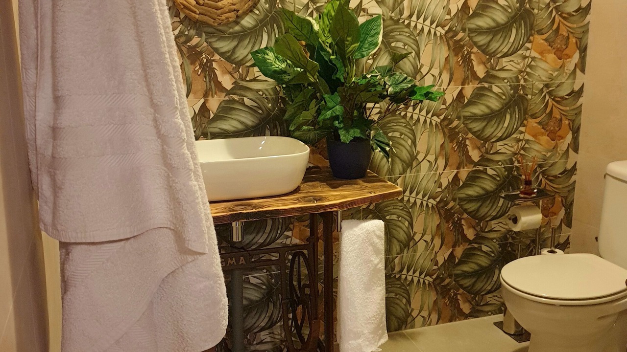 Photo of Bathroom in Cullar