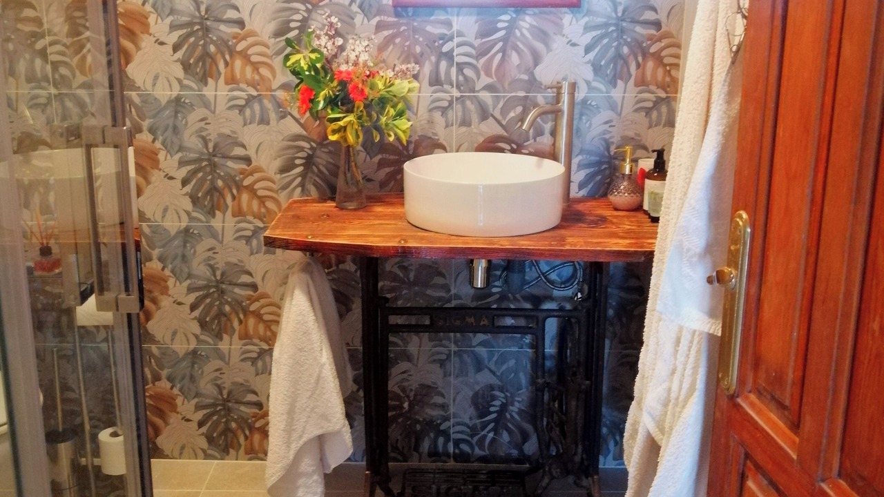 Photo of Bathroom in Cullar