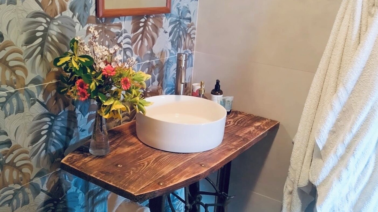 Photo of Bathroom in Cullar